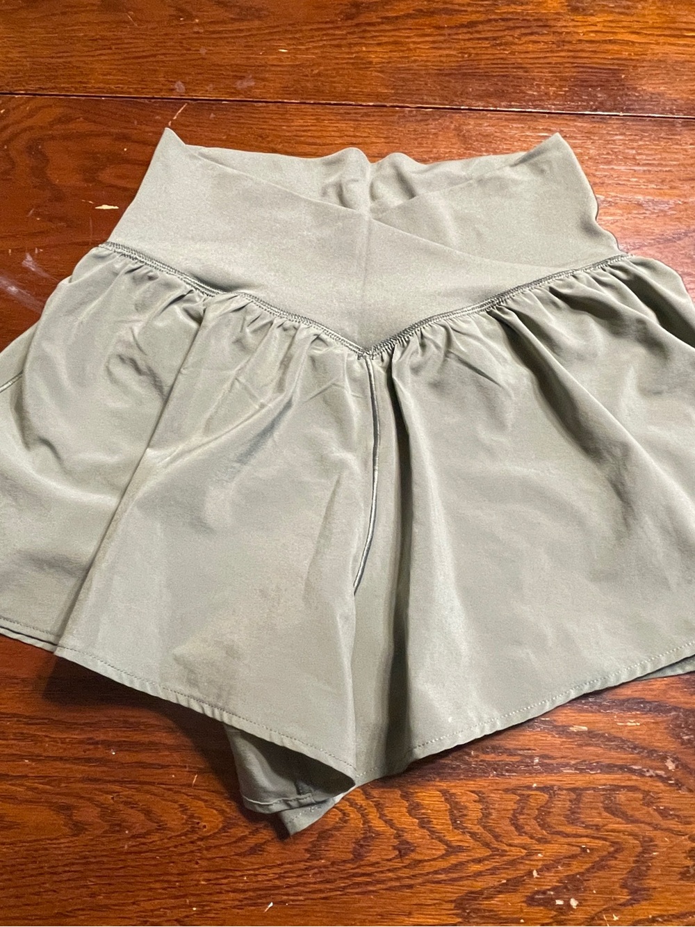 Aerie shorts size S army green